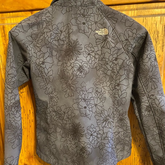 North Face jacket - Picture 5 of 5